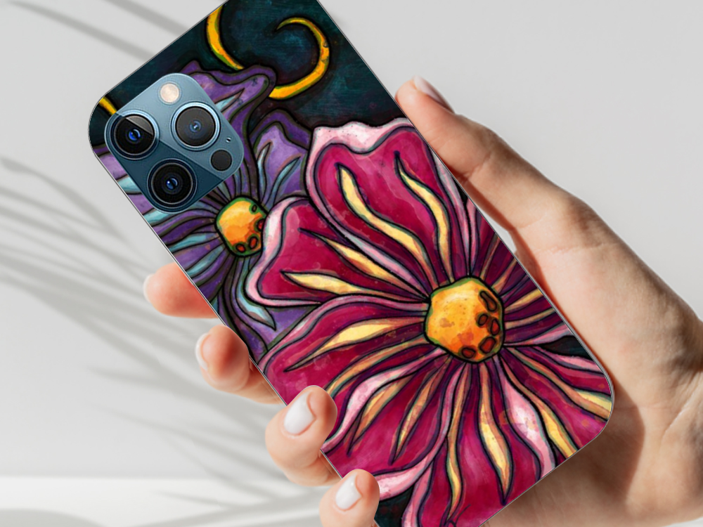 Phone case printed with fuchsia flowers, colorful accessory